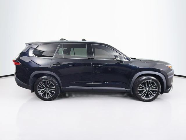 Used 2024 Toyota Grand Highlander AWD Hybrid image 11