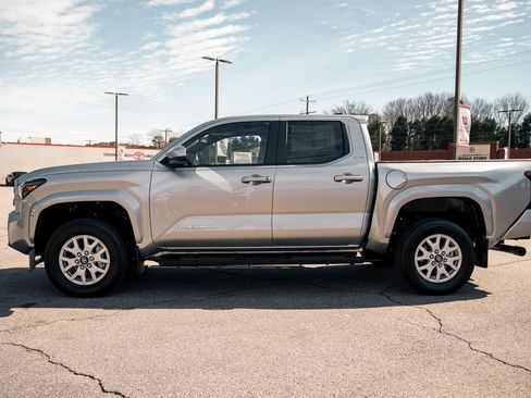 Certified 2024 Toyota Tacoma SR5 w/ SR5 Upgrade Package image 4