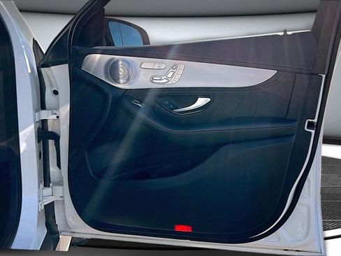 Used 2018 Mercedes-Benz GLC 63 AMG 4MATIC image 28