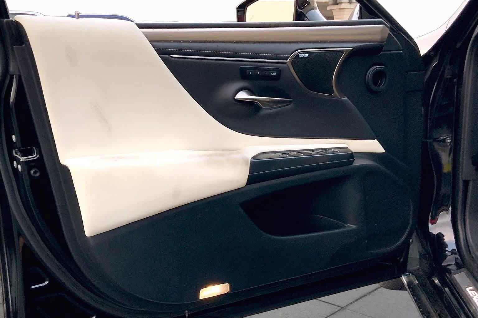 Used 2021 Lexus ES 350 F Sport w/ Special Edition FWD image 21