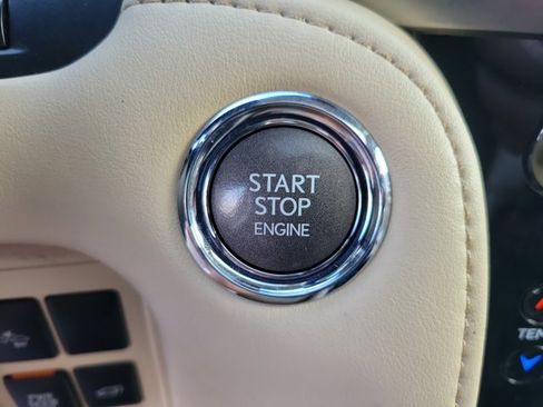 Used 2018 Lexus LX 570 LX 570 image 18