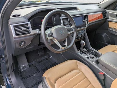 Used 2020 Volkswagen Atlas Cross Sport SEL Premium image 10