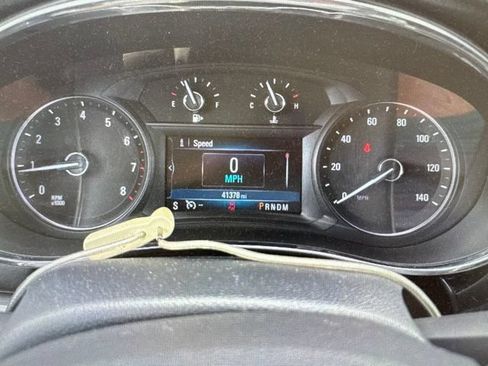 Used 2021 Buick Encore Preferred w/ Safety Package II AWD/4WD image 10