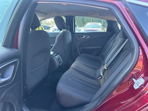 Used 2015 Chrysler 200 Limited w/ Convenience Group FWD image 11