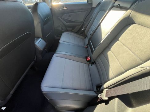 Used 2025 Volkswagen Jetta SE image 25