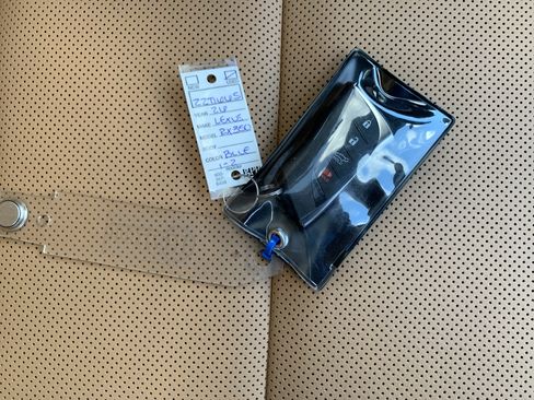 Used 2026 Lexus RX 350 Premium w/ Accessory Package (Z1) FWD image 37