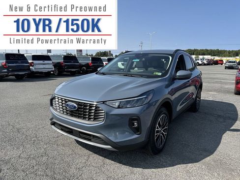 Used 2024 Ford Escape SE image 1