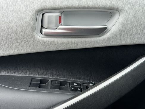Used 2025 Toyota Corolla SE FWD image 23