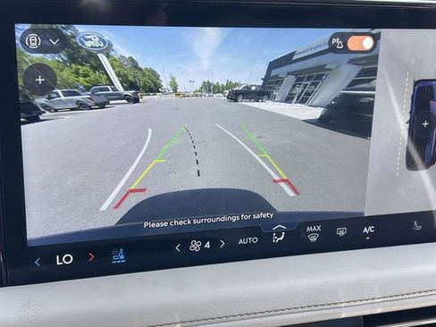 Used 2025 Lincoln Aviator AWD w/ Jet Appearance Package image 13
