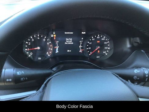 Used 2018 Jeep Grand Cherokee Altitude image 27