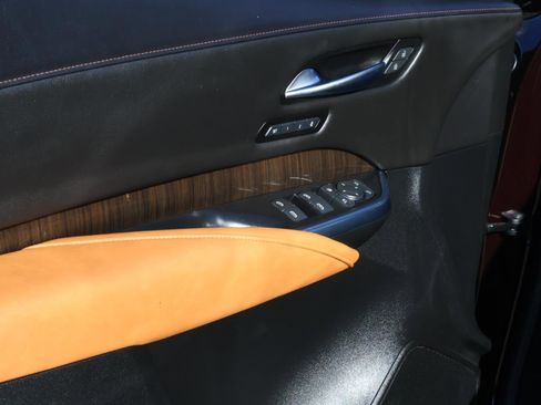 Used 2021 Cadillac XT4 Sport image 21