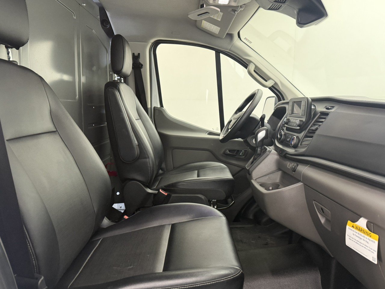 Used 2024 Ford Transit 150 Low Roof RWD image 10
