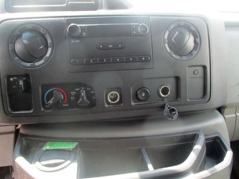 Used 2011 Ford E-150 and Econoline 150 w/ Commercial Cargo Van Pkg RWD image 12