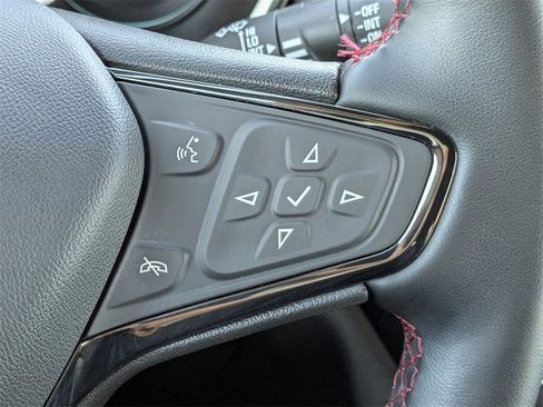 Used 2023 Chevrolet Equinox RS image 33