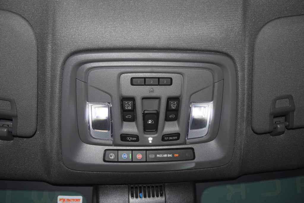 Used 2022 Chevrolet Silverado 1500 LTZ AWD/4WD image 61