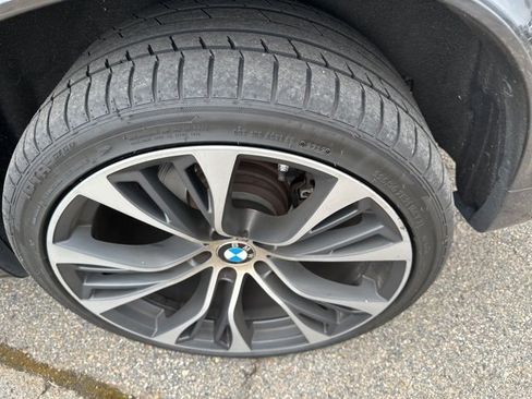 Used 2018 BMW X5 xDrive50i image 11