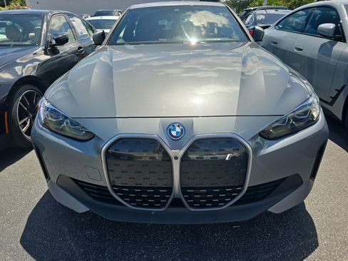 Certified 2023 BMW i4 eDrive35 RWD image 2