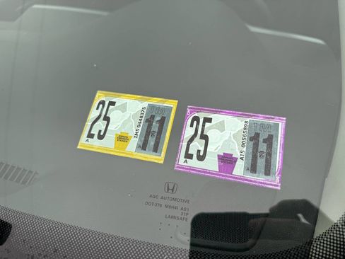 Used 2018 Honda Fit EX image 9