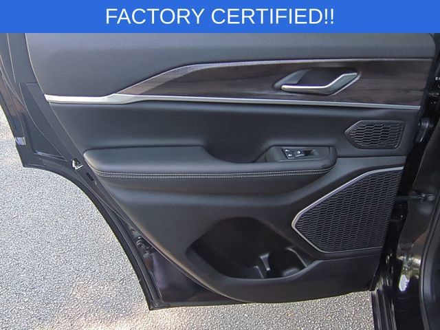 Used 2026 Jeep Grand Cherokee Limited AWD/4WD image 28