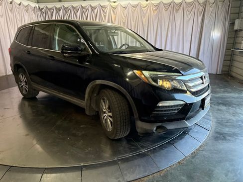 Used 2016 Honda Pilot EX image 2