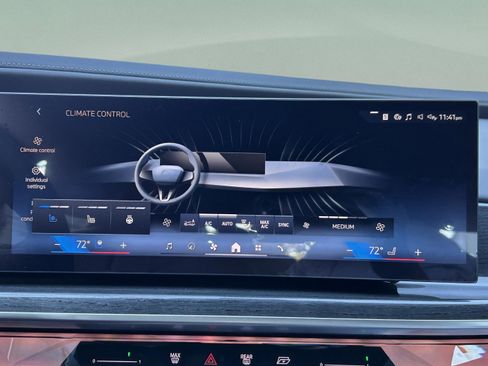 New 2026 BMW 740i image 15