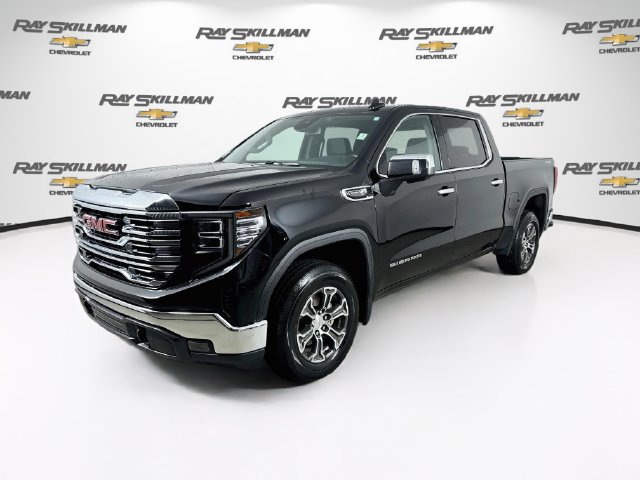 Used 2025 GMC Sierra 1500 SLT AWD/4WD image 3