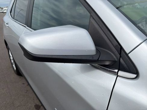 Used 2021 Chevrolet Equinox LT FWD image 5