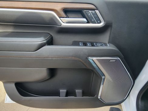 Certified 2024 Chevrolet Silverado 3500 High Country w/ Technology Package image 10