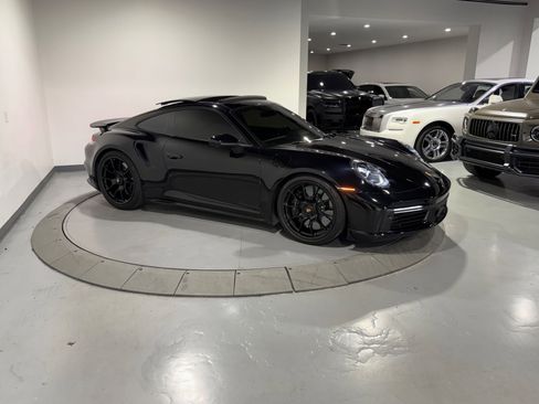 Used 2022 Porsche 911 Turbo S image 11