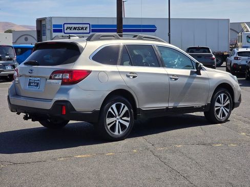 Used 2019 Subaru Outback 2.5i Limited image 5