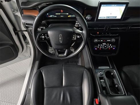 Certified 2021 Lincoln Corsair Reserve image 13