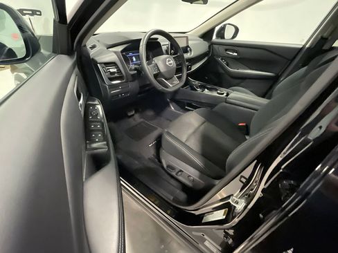 Used 2026 Nissan Rogue SV AWD/4WD image 19