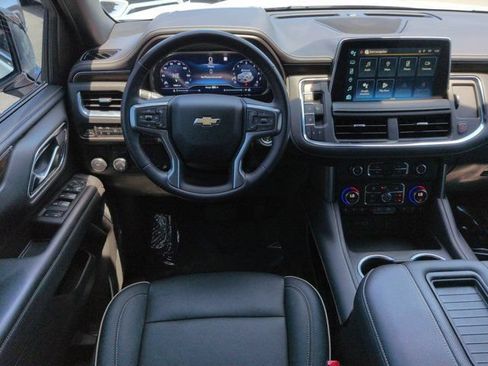 Used 2022 Chevrolet Tahoe Premier RWD image 16
