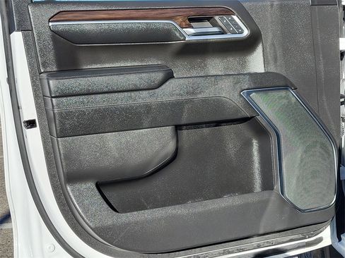 Certified 2024 GMC Sierra 1500 SLT image 7