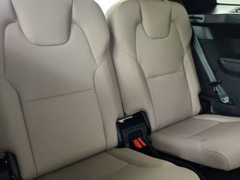 New 2026 Volvo XC90 B6 Plus w/ Protection Package Premier AWD/4WD image 35