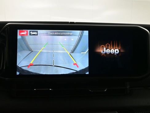 New 2025 Jeep Wrangler Unlimited Rubicon w/ Technology Group image 2