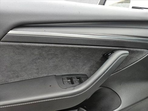Used 2021 Tesla Model 3 Long Range image 9