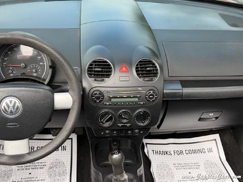 Used 2006 Volkswagen Beetle Convertible w/ Package 1 FWD image 15
