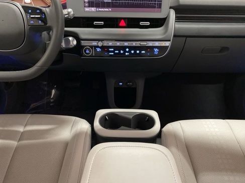 Used 2023 Hyundai Ioniq 5 SEL image 12
