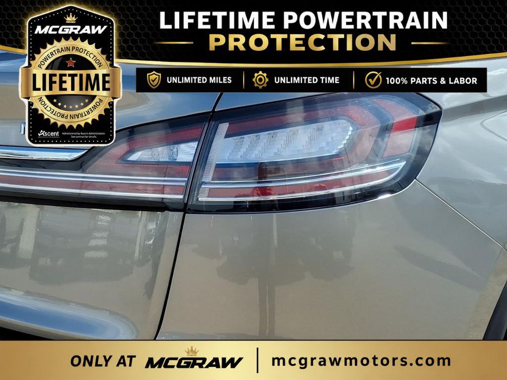 Used 2023 Lincoln Nautilus Reserve AWD/4WD image 10