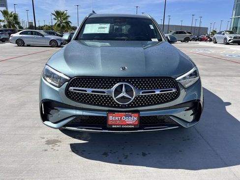 New 2026 Mercedes-Benz GLC 300 image 2