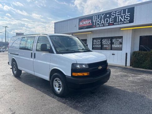 Used 2021 Chevrolet Express 2500 w/ Safety Package image 7