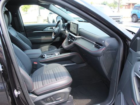 New 2026 Ford Explorer ST-Line w/ ST-Line Street Pack AWD/4WD image 14