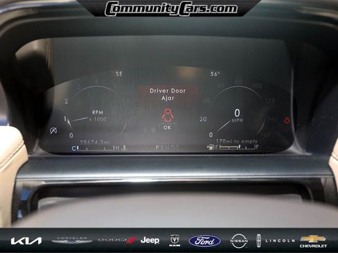 Certified 2022 Lincoln Nautilus Reserve w/ Equipment Group 202A image 14