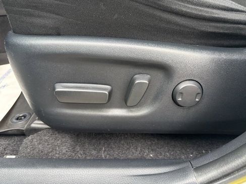 Used 2018 Toyota RAV4 XLE image 22