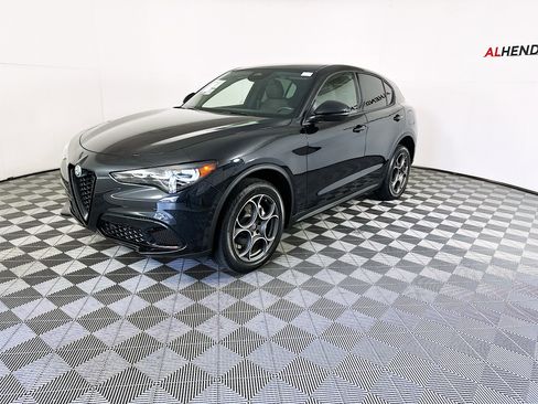 Used 2025 Alfa Romeo Stelvio Sprint w/ Convenience Package image 7