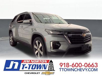 Used 2023 Chevrolet Traverse LT w/ LT Premium Package