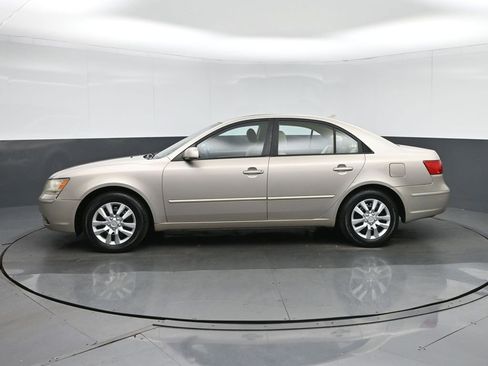 Used 2010 Hyundai Sonata GLS image 4