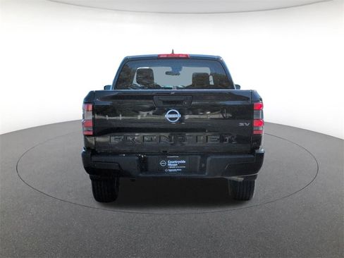 Used 2024 Nissan Frontier SV w/ Technology Package image 6