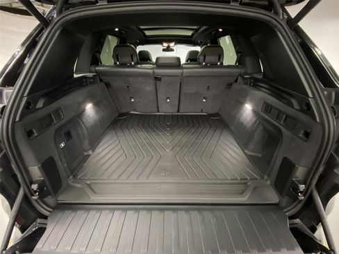 Used 2020 BMW X5 M50i w/ Executive Package image 25